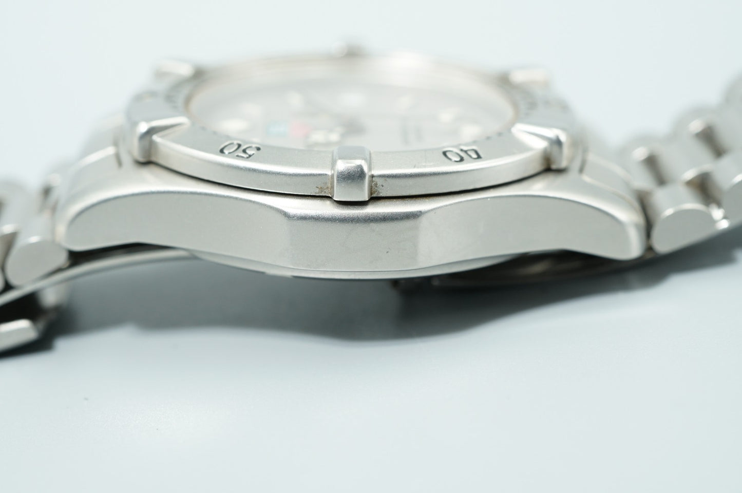 MINT Vintage 1996 TAG HEUER Professional 2000 WE1211-R Qz Silver 35mm Mens Watch
