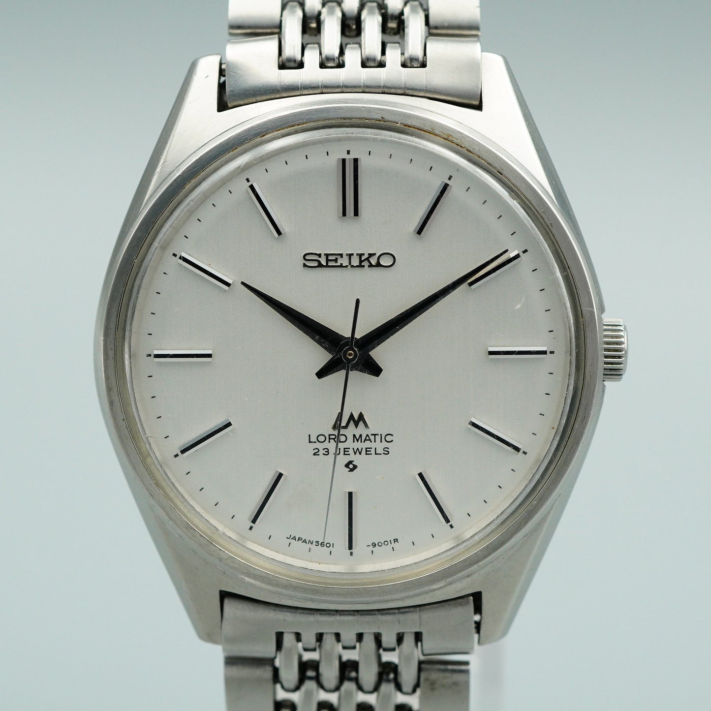 *N MINT* Vintage SEIKO LORD MATIC 5601-9000 Automatic Silver 36 mm Mens Watch