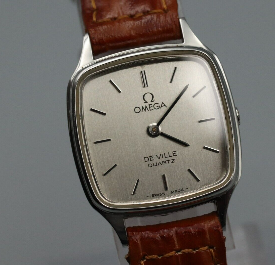 *NEAR MINT* Vintage OMEGA De Ville Quartz Silver Dial Square Women Watch