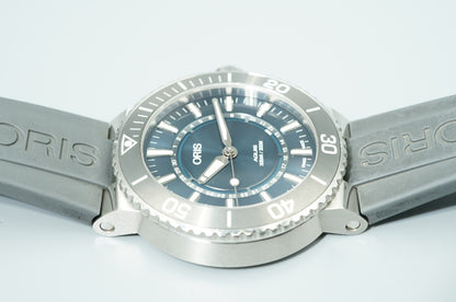 *MINT* ORIS Aquis Source of Life Limited Edition Automatic Navy 44mm Mens Watch