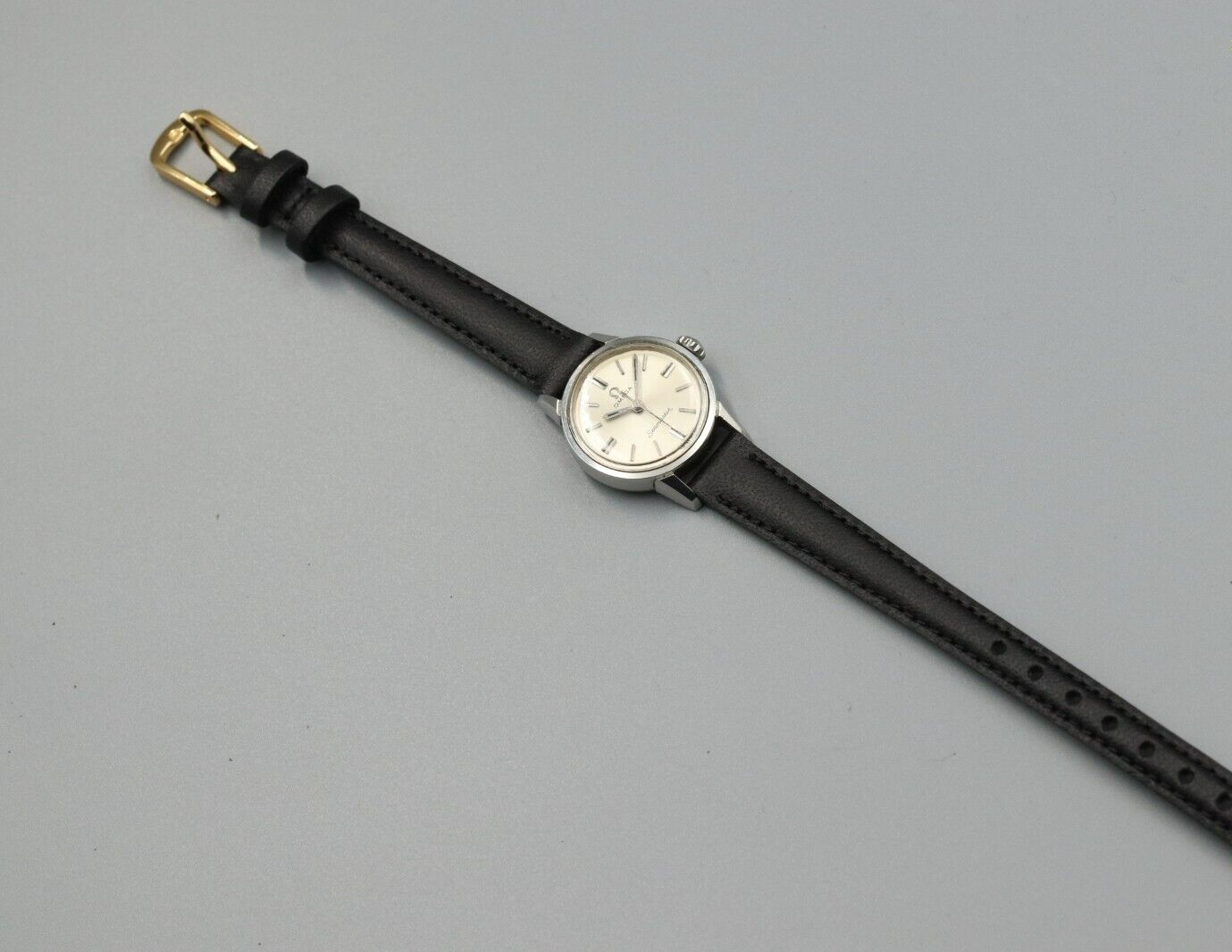 *MINT* Vintage OMEGA Seamaster Cal.630 Hand Winding White Dial Round Women Watch