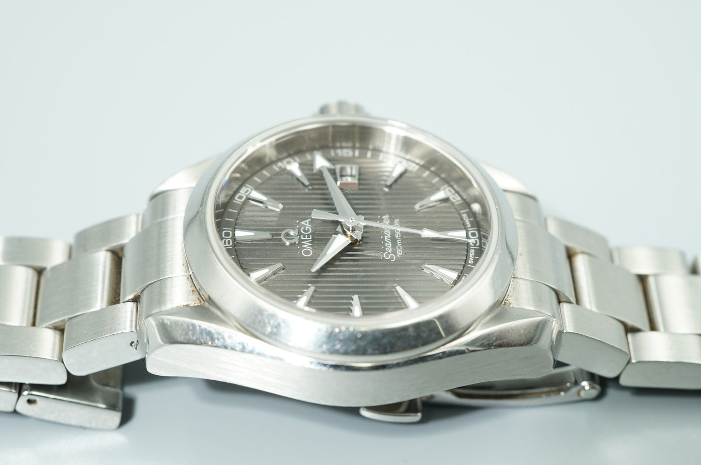Vintage 1980s OMEGA Seamaster Aqua Terra Cal.1424 Quartz Gray 30mm Women Watch