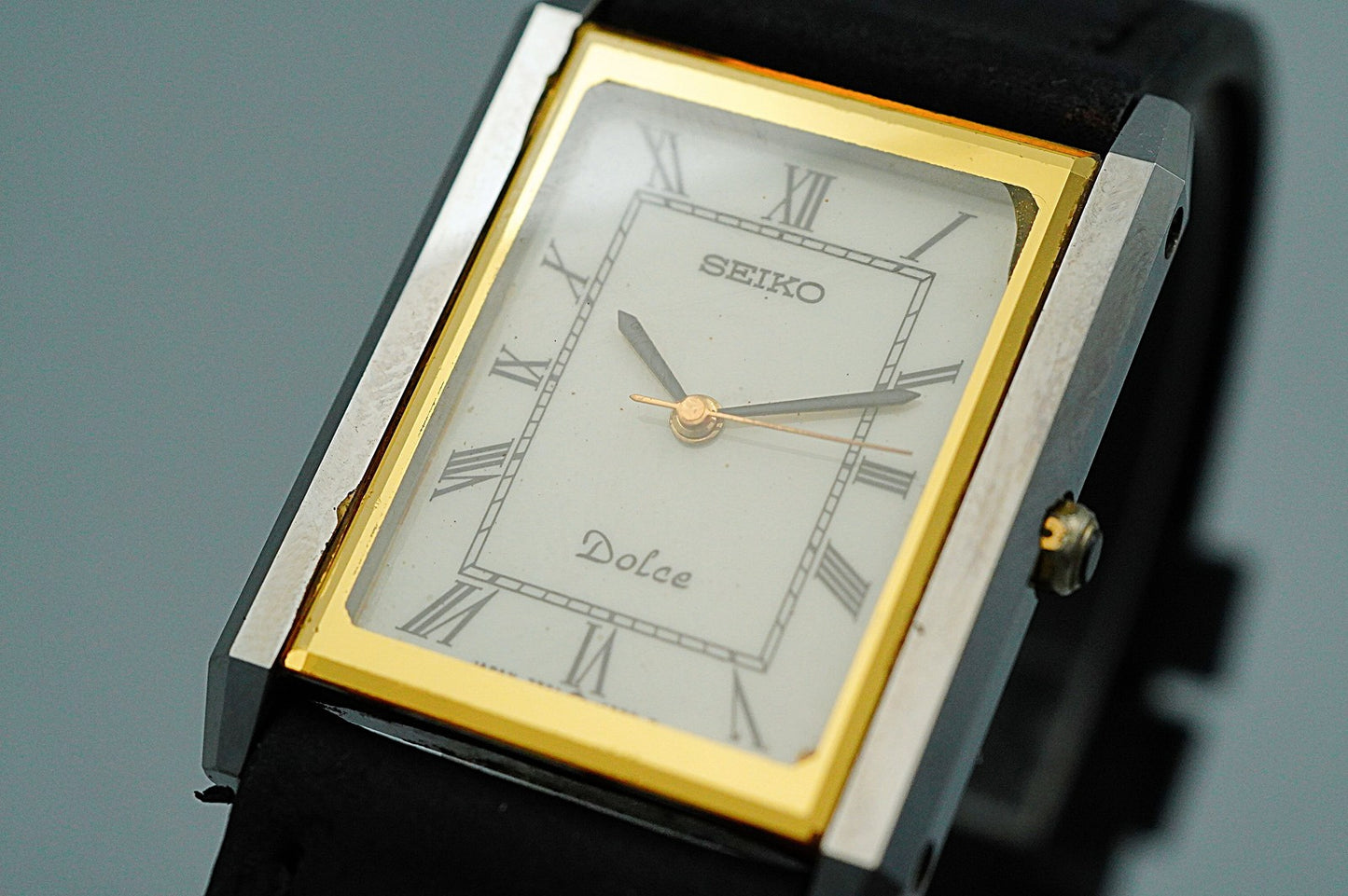 *NEAR MINT* Vintage SEIKO DOLCE 7321-6170 Quartz White Rectangle 24mm Mens Watch