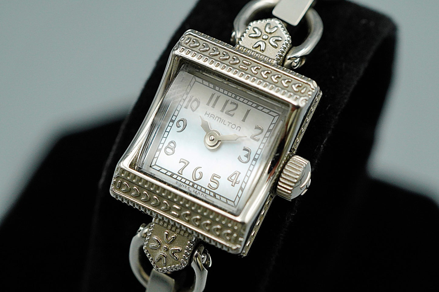 *MINT* HAMILTON  H312710 Quartz White Dial Rectangle 15 mm Women,Ladies Watch