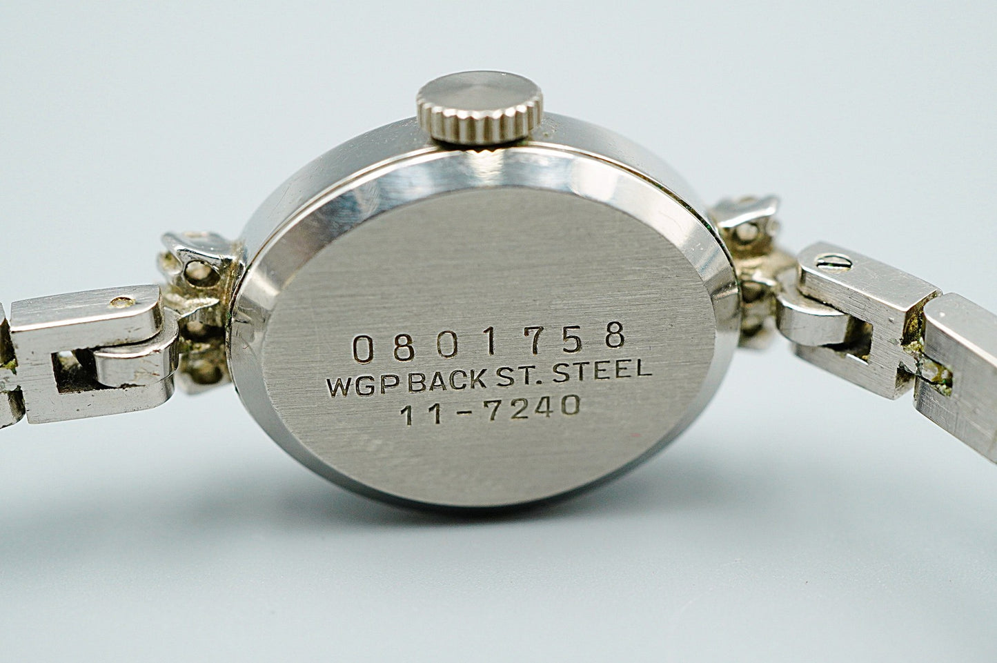 N MINT Vintage 1970s SEIKO 11-7240 Hand Winding Silver Oval 15 mm Women Watch