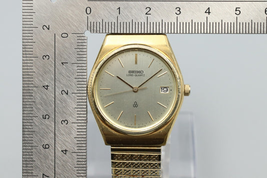 *Exc+4* Vintage SEIKO LOAD Quartz 8242-6000 Silver Dial Round Date Mens Watch