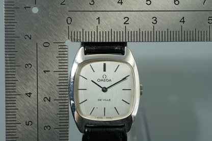 N MINT Vintage 1970 OMEGA De Ville Cal.625 Hand Winding Silver 25mm Women Watch