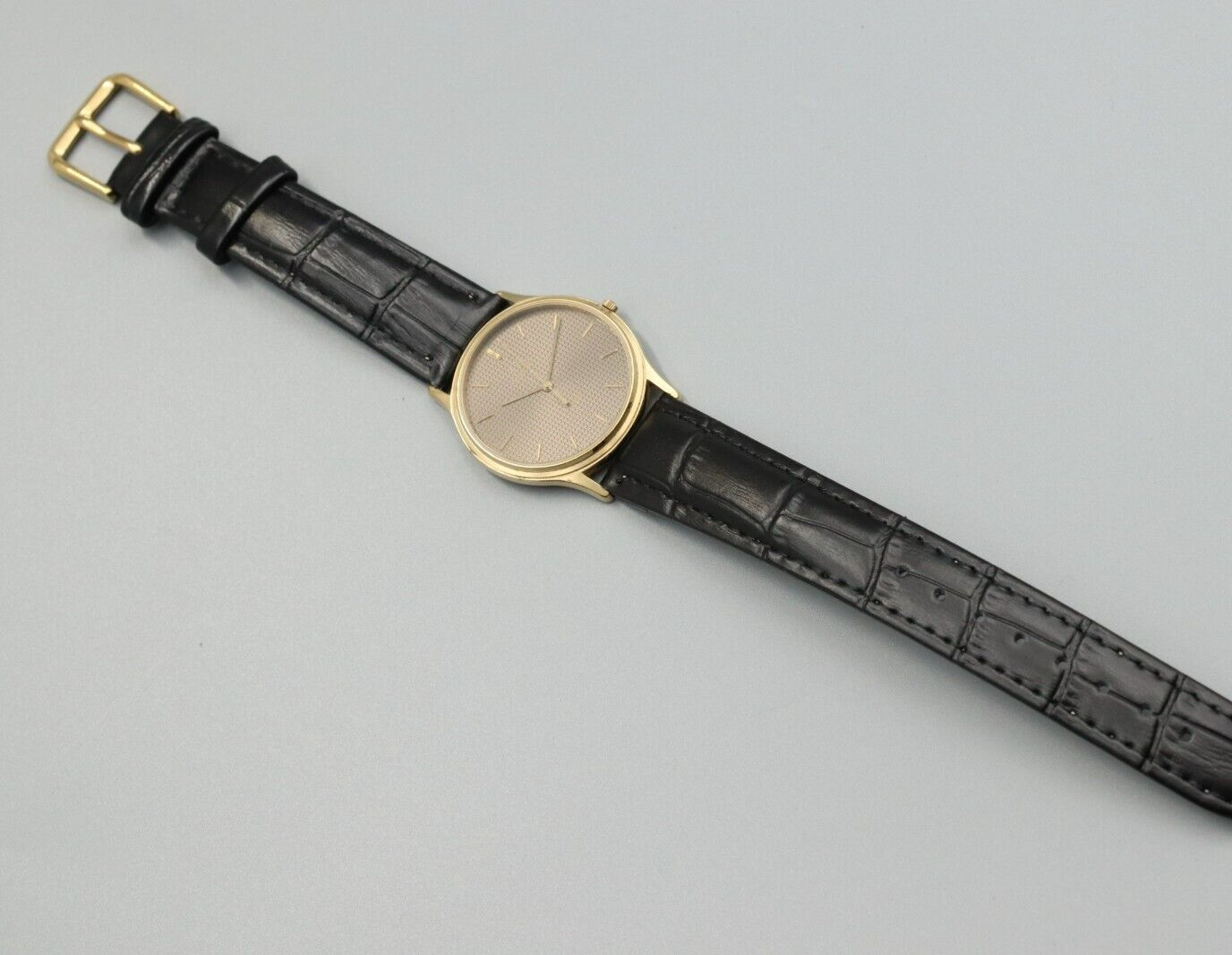 *NEAR MINT* Vintage OMEGA De Ville Cal.1417 Quartz Black Dial Mens Round Watch