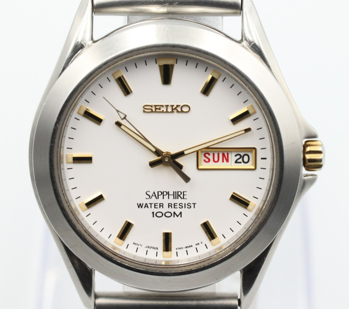 *NEAR MINT* Vintage SEIKO SAPRHIRE 9943-8000 Quartz White Dial Round Mens Watch