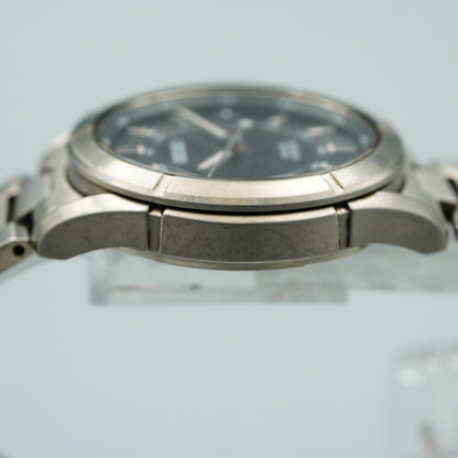 *N MINT* Vintage SEIKO Solar Titanium V145-0AX0 Qz Black Round 35mm Mens Watch