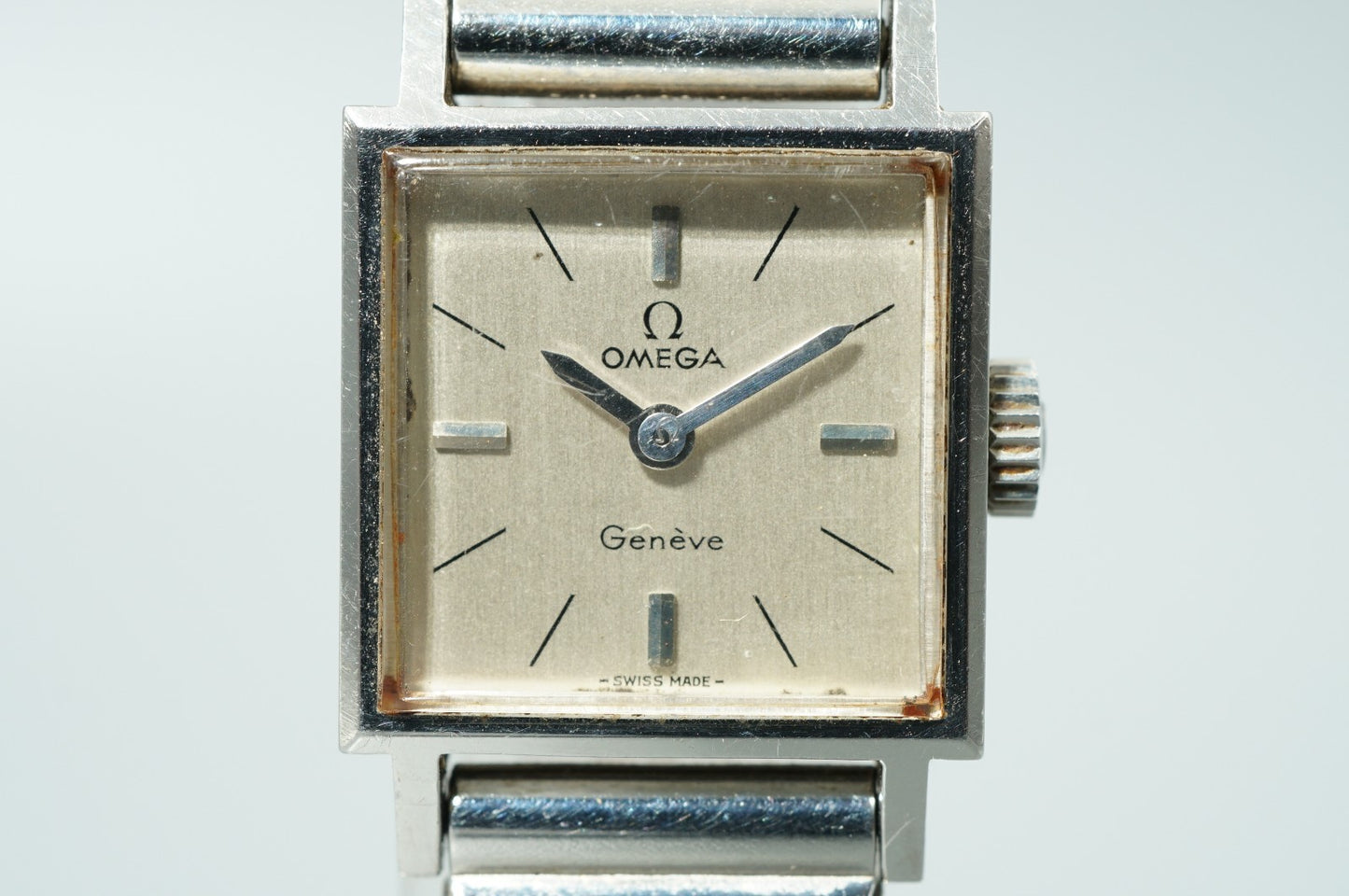 N MINT Vintage 1969 OMEGA Geneve Hand Wind Silver Square 17mm Women Watch