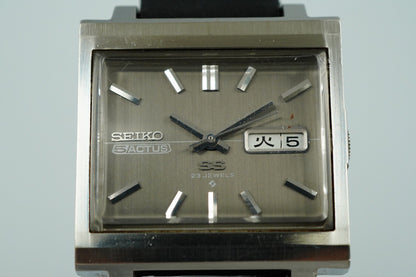 N MINT Vintage SEIKO 5 ACTUS 6106-5440 Automatic Black Rectangle 33mm Mens Watch