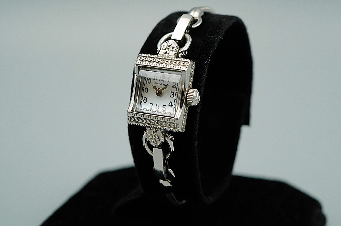 *MINT* HAMILTON  H312710 Quartz White Dial Rectangle 15 mm Women,Ladies Watch