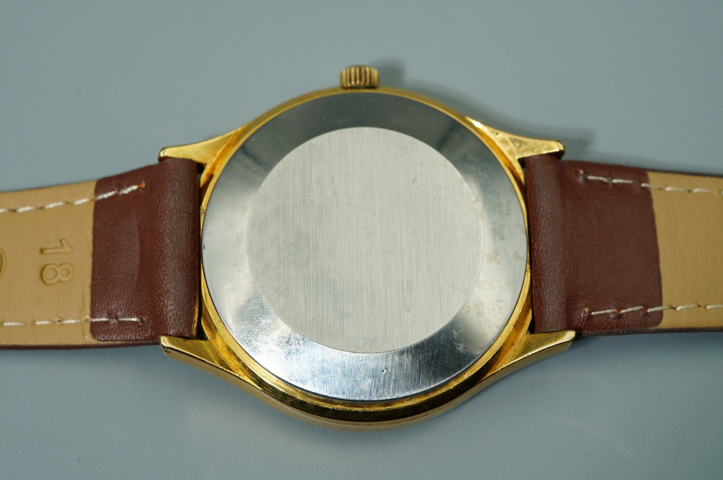 N MINT Vintage 1970s OMEGA De Ville Cal.1325 Ref.192 Qz Gold 35mm Mens Watch