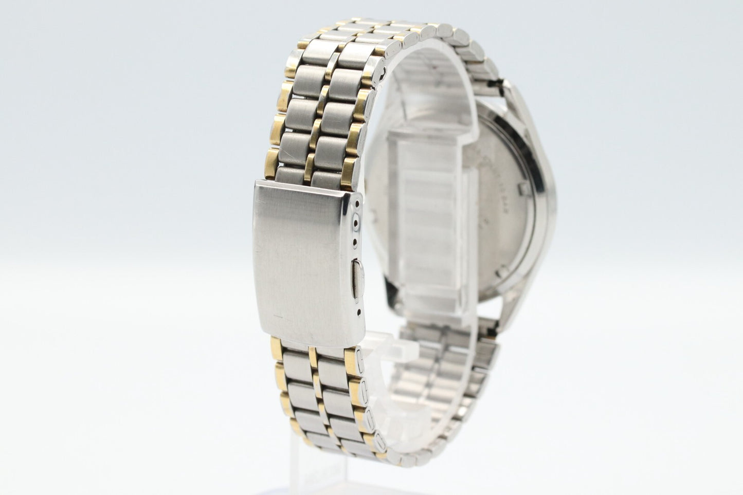 *NEAR MINT* Vintage SEIKO SAPRHIRE 9943-8000 Quartz White Dial Round Mens Watch
