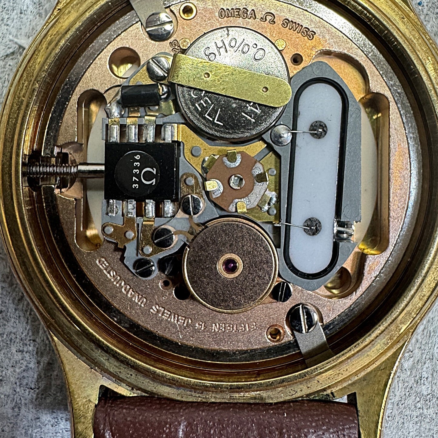 *Exc+5* Vintage 1980 OMEGA De Ville Cal.1325 Qz Gold Dial Round 35mm Mens Watch