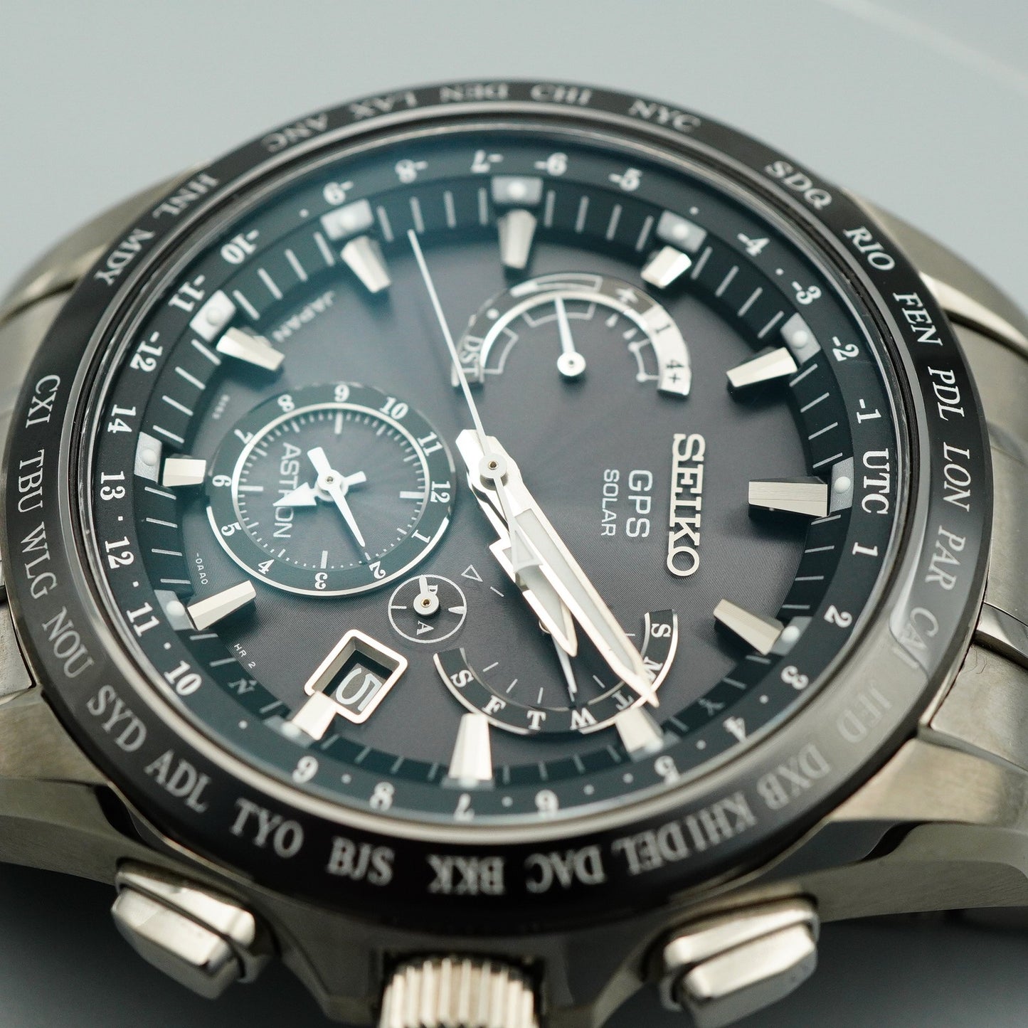 *MINT in Box* SEIKO ASTRON SBXB045 8X53-0AB0 Solar Black Round 45mm Mens Watch