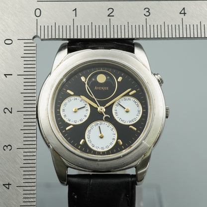 *MINT* Vintage SIKO AVENUE 7F39-6060 Quartz Black Dial Round 35mm Mens Watch