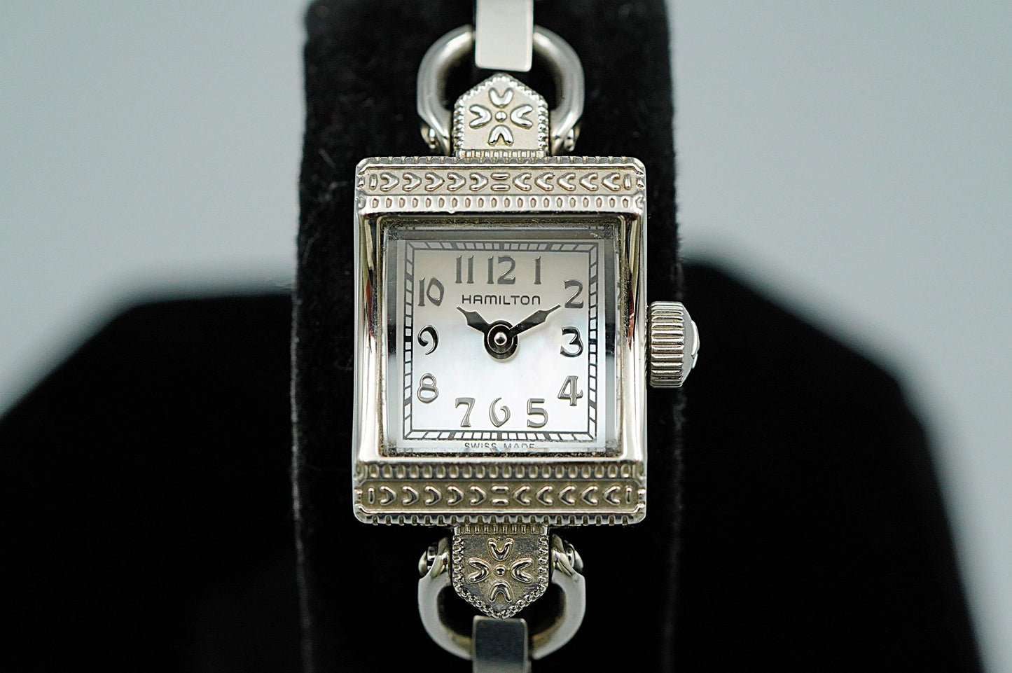 *MINT* HAMILTON  H312710 Quartz White Dial Rectangle 15 mm Women,Ladies Watch