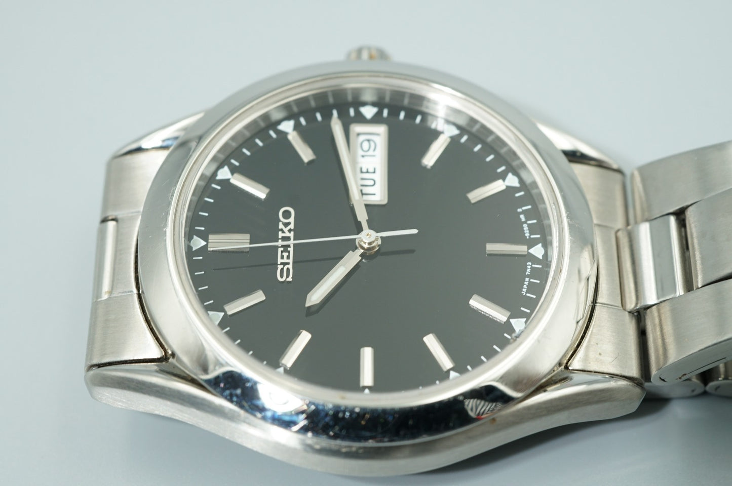*Exc+5* Vintage1997 SEIKO 7N43-9080 Quartz Black Dial Round 37mm Mens Watch