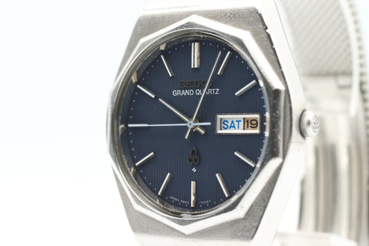 Rare *N MINT* Vintage SEIKO GRAND Quartz 4843-7000 Navy Dial Day Date Mens Watch