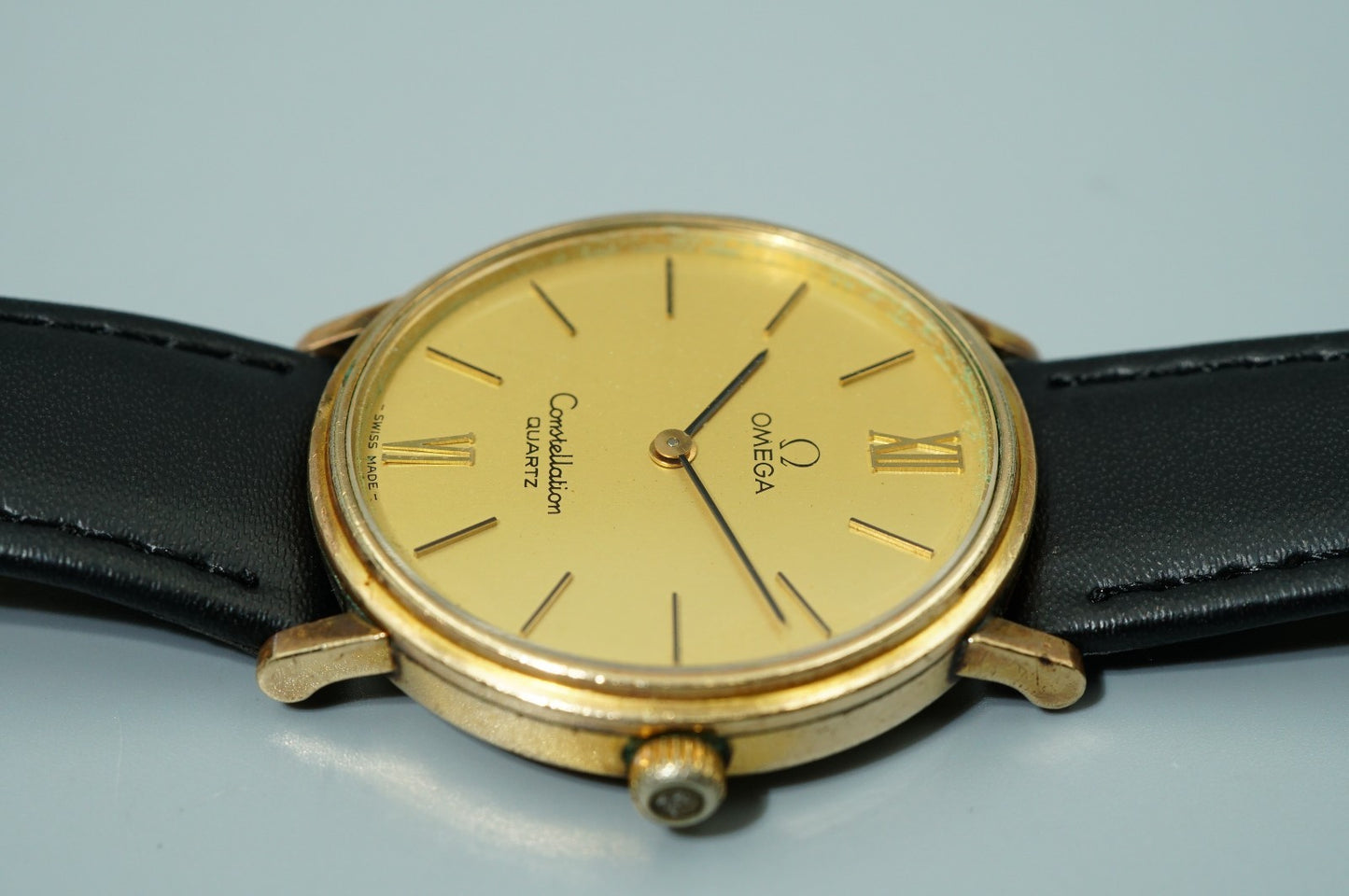 Vintage 1979 OMEGA Constellation Cal1230 Ref191.032 Qz Gold 33mm Mens Watch
