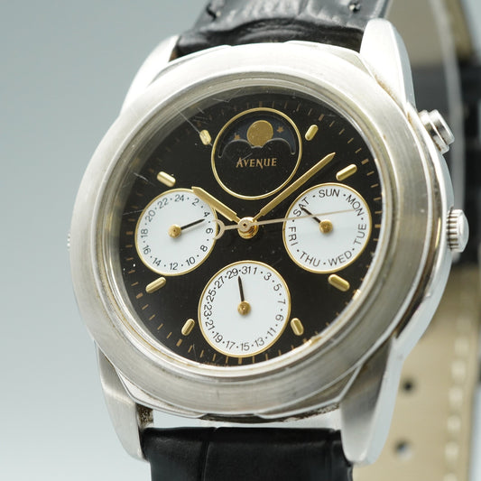 *MINT* Vintage SIKO AVENUE 7F39-6060 Quartz Black Dial Round 35mm Mens Watch