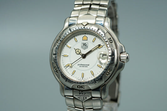 N MINT Vintage 1990s TAG HEUER Professional  WH1211 Qz White 34mm Mens Watch