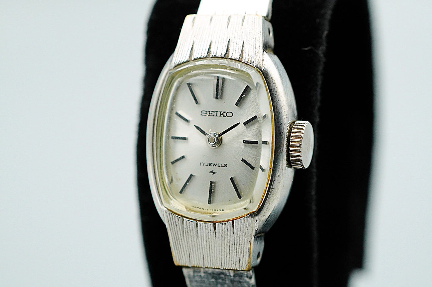 *Exc+5* Vintage 1972 SEIKO 01-3360 Hand Winding Silver Oval 16mm Women Watch