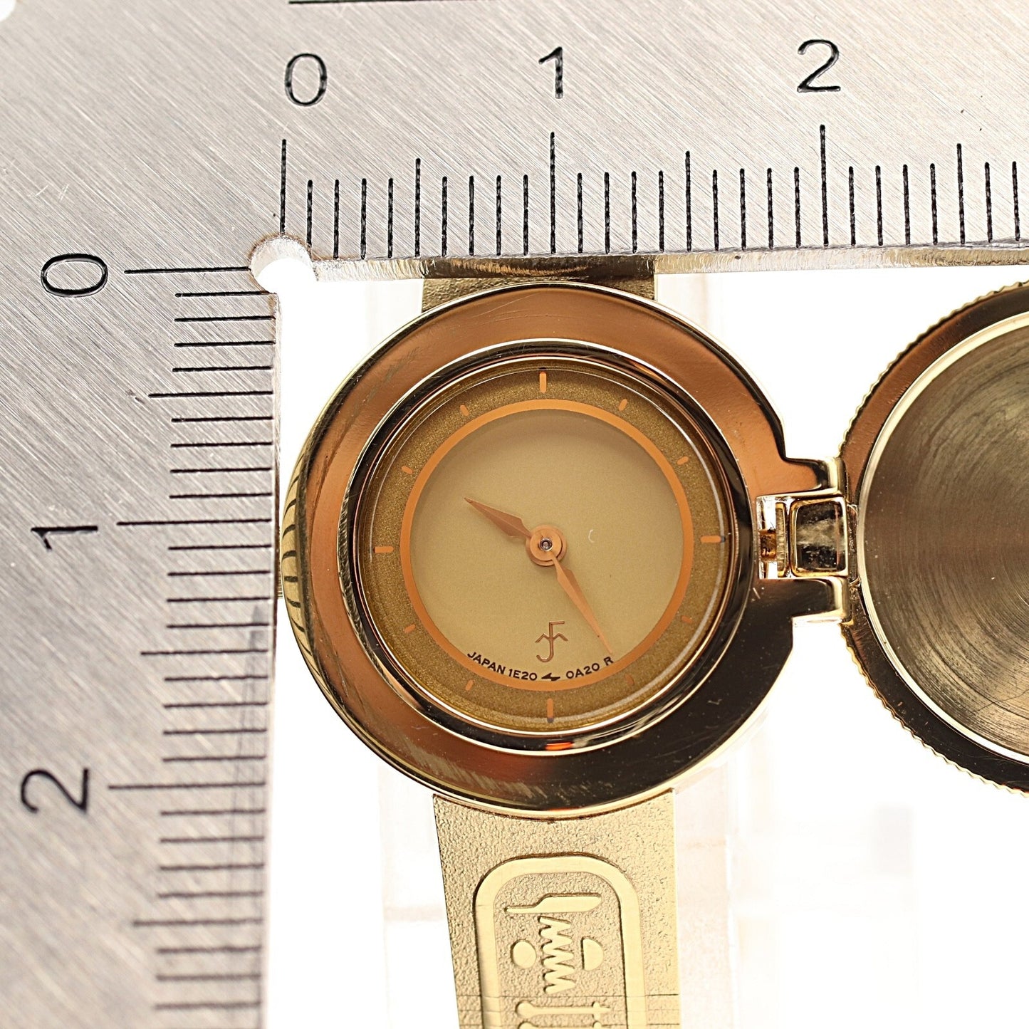 *N MINT* SEIKO Golden Nefertiti 1E20-0A20 Quartz Gold Dial 18mm Women Watch