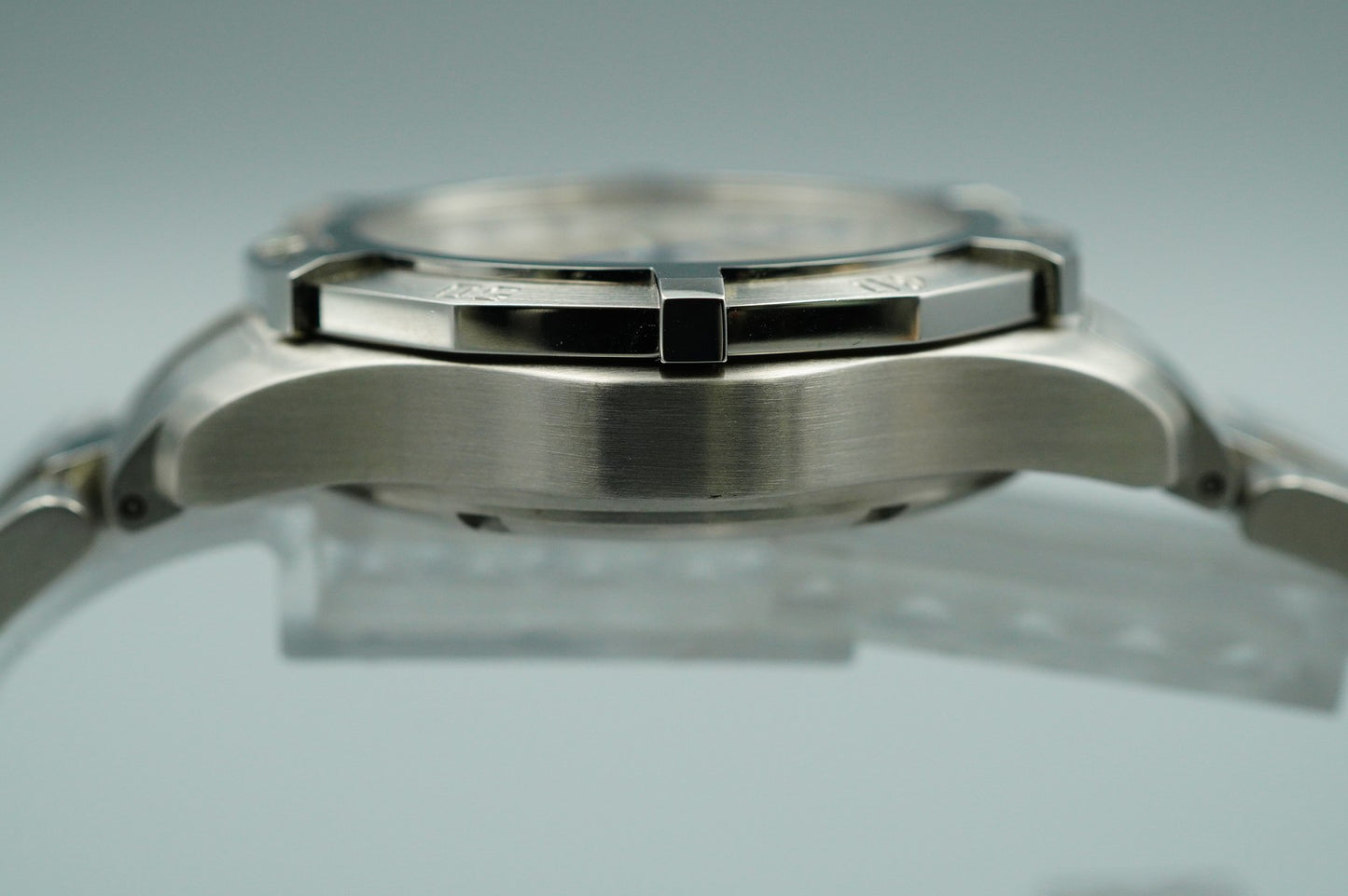 *TOP MINT* Vintage TAG HEUER  CN111C Quartz Silver Dial Round 40 mm Mens Watch