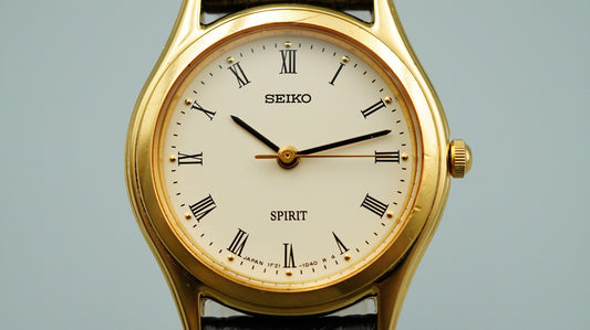 *NEAR MINT* Vintage 1998 SEIKO SPIRIT 1F21-0J70 Qz Cream Round 25mm Women Watch
