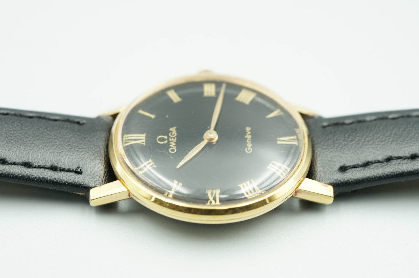 *NEAR MINT* Vintage 1975 OMEGA Geneve Cal.625 Hand Wind Black 25mm Women Watch