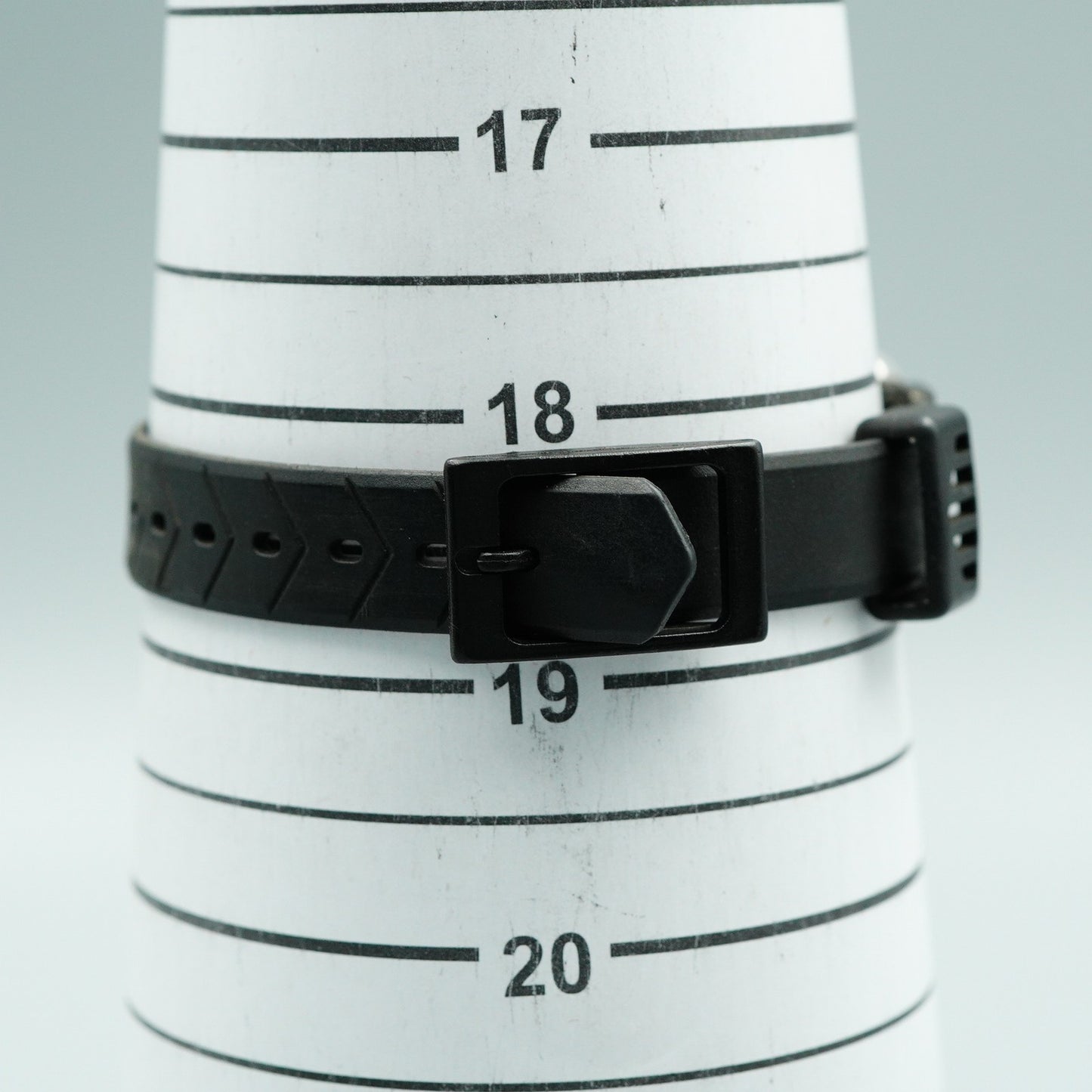 *Exc+5* Vintage TAG HEUER Professional 371.508 Qz Cream Round 28mm Women Watch