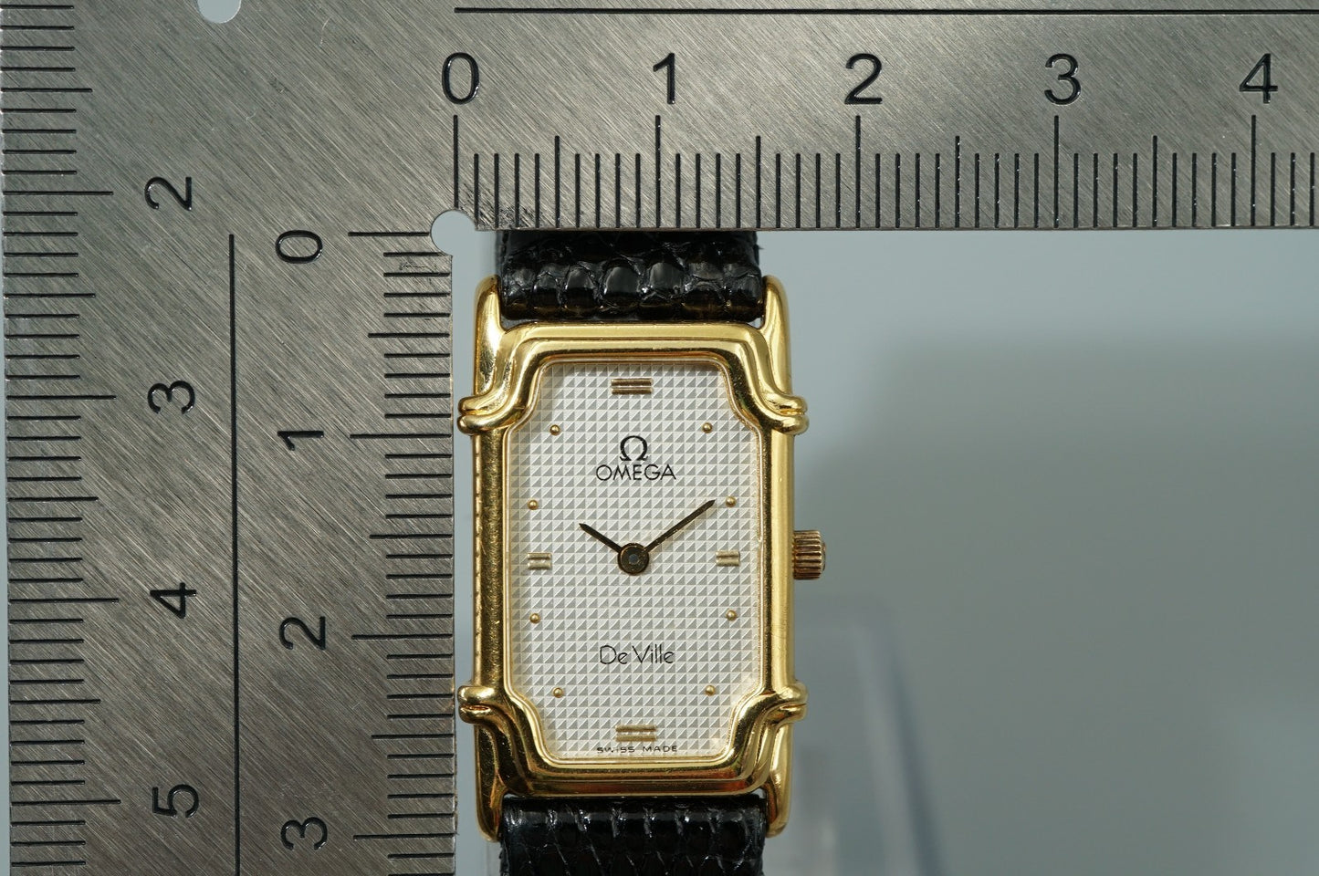Vintage 1998 OMEGA De Ville Cal.1455  Qz White Dial Rectangle 16mm Women Watch