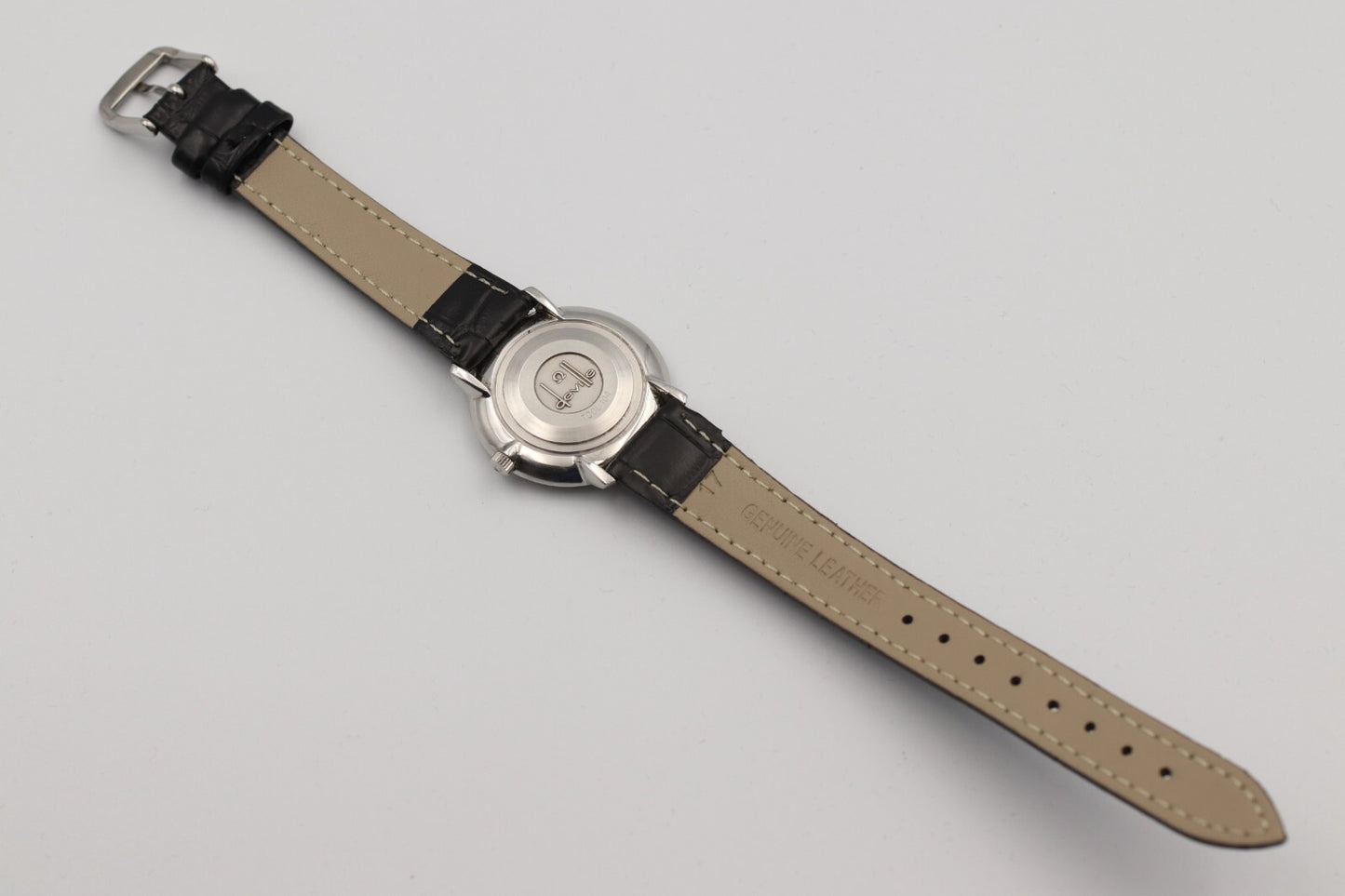 *N MINT* Vintage 1990s OMEGA  De Ville Tool 104 Hand Wind Silver 32mm mens Watch