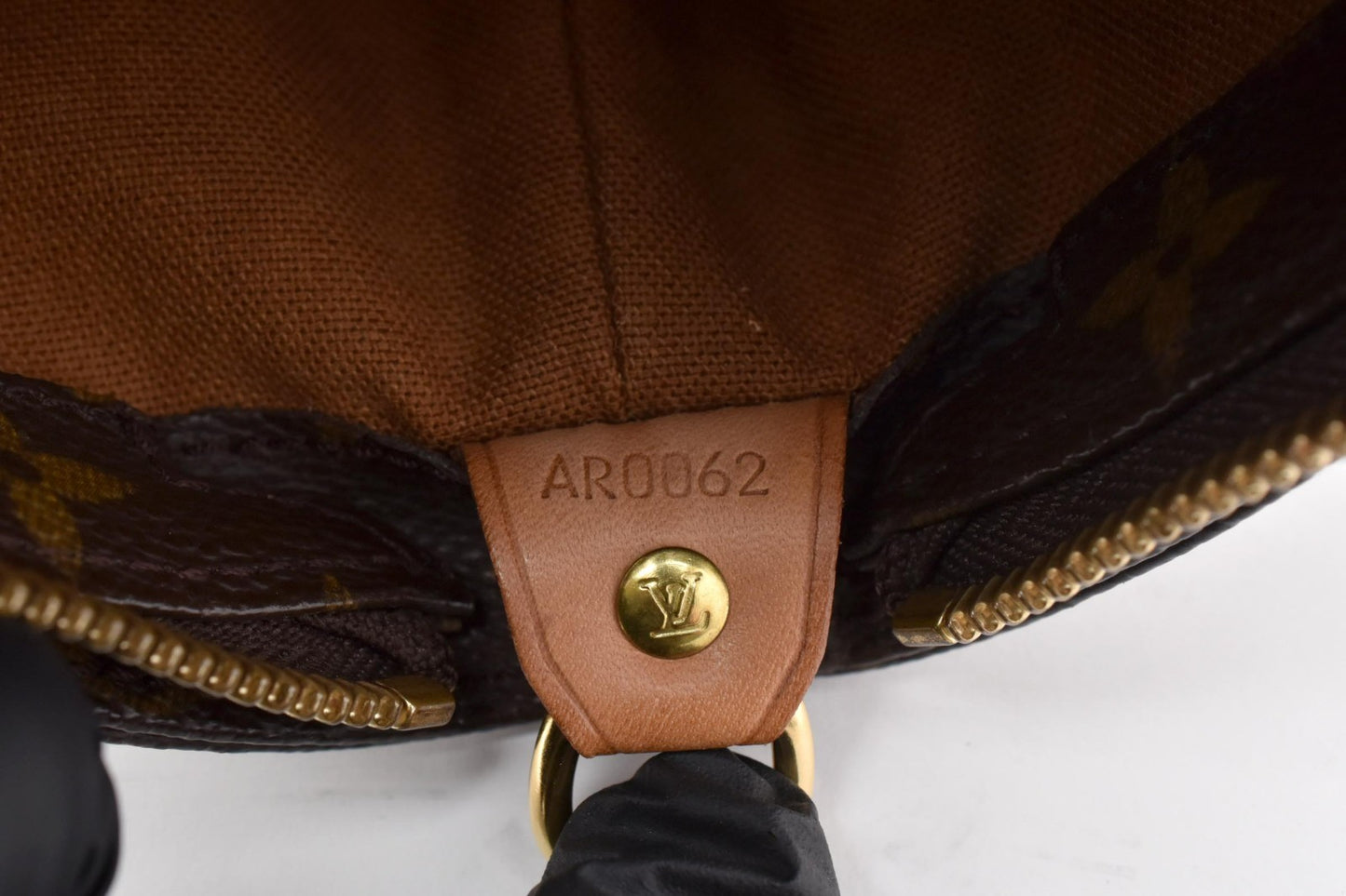 Louis Vuitton CABAS MEZZO Monogram Brown Tote Bag M51151 Authentic Condition SA