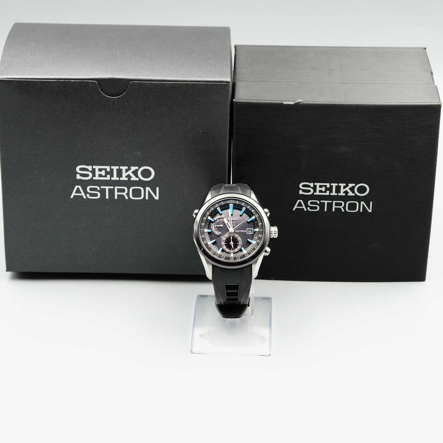 *N MINT Box & Paper* SEIKO ASTRON 7X52-0AB0 Solar Black Round 47mm Mens Watch