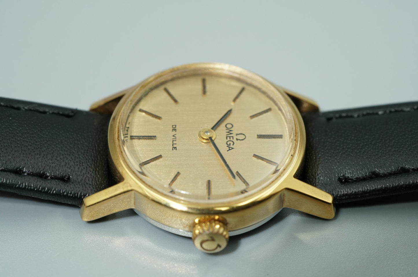 NEAR MINT Vintage 1958 OMEGA De Ville Cal.625 Hand Winding Gold 24mm Women Watch
