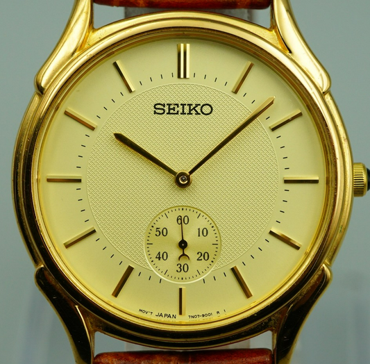 *Exc+5* Vintage 1996 SEIKO small seconds 7N07-9000 Qz Gold Round 35mm Mens Watch