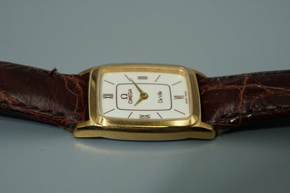 *NEAR MINT* OMEGA De Ville Cal.1387 Qz White Dial Rectangle 19mm Women Watch