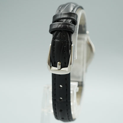 *MINT* Vintage SEIKO CREDOR 8420-0150 Quartz Silver Dial Round 23 mm Women Watch