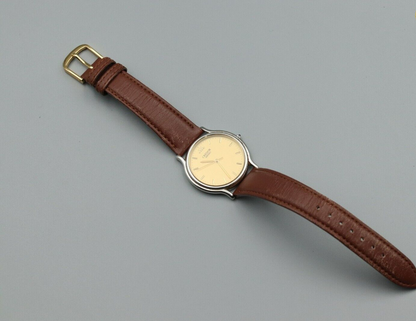 *NEAR MINT* Vintage SEIKO Credor 8J81-6A30 Quartz Gold Dial Round Mens Watch