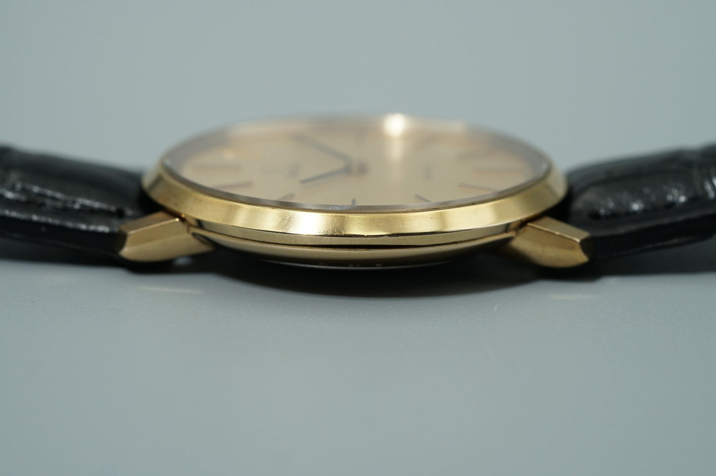 *MINT* Vintage 1974 OMEGA De Ville Cal.625 Hand Wind Gold Round 33mm Mens Watch