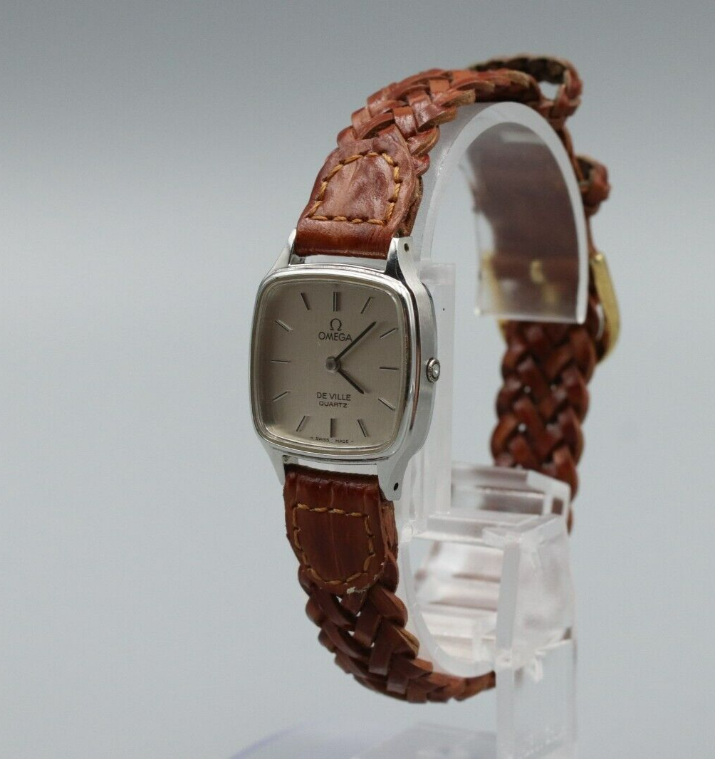 *NEAR MINT* Vintage OMEGA De Ville Quartz Silver Dial Square Women Watch