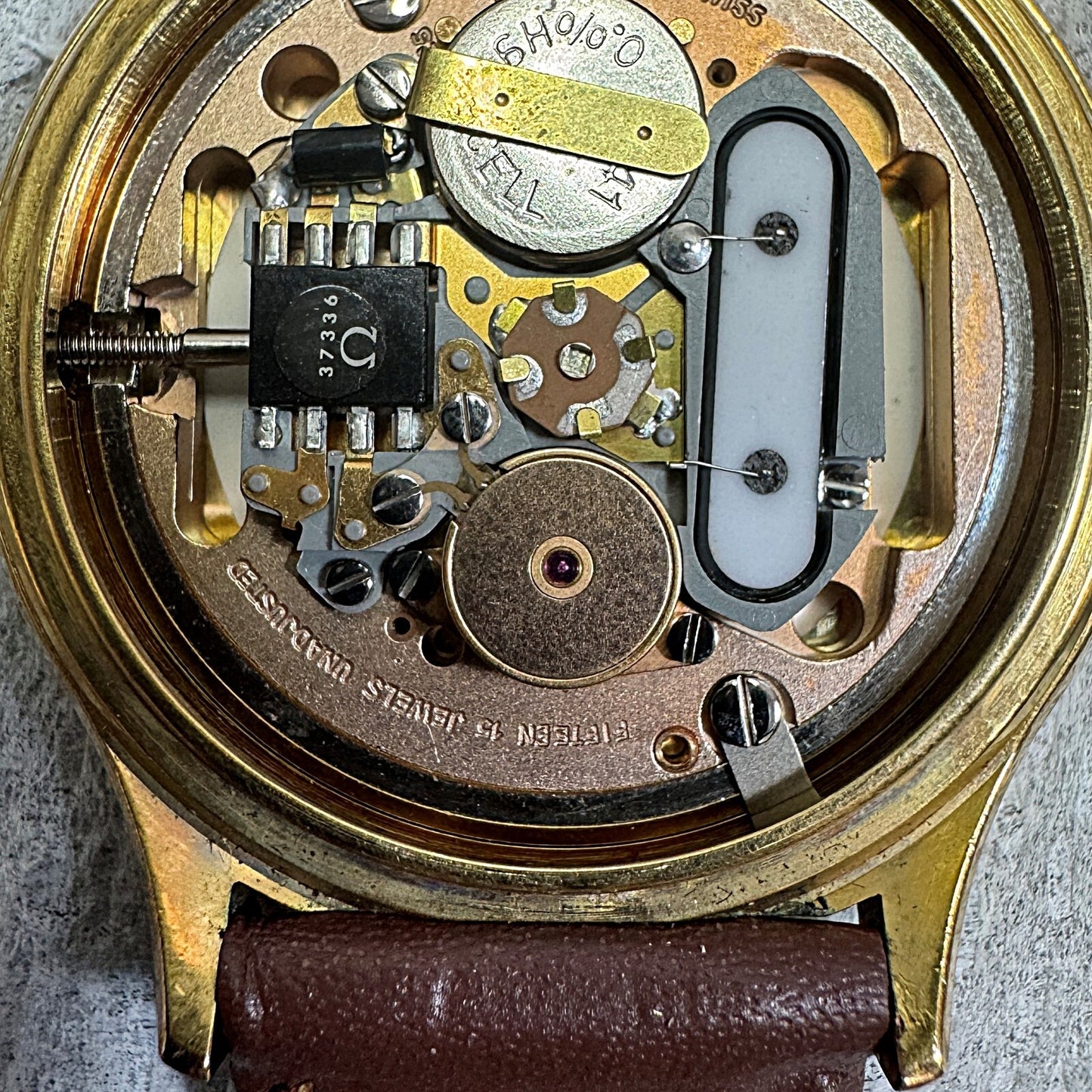 *Exc+5* Vintage 1980 OMEGA De Ville Cal.1325 Qz Gold Dial Round 35mm Mens Watch