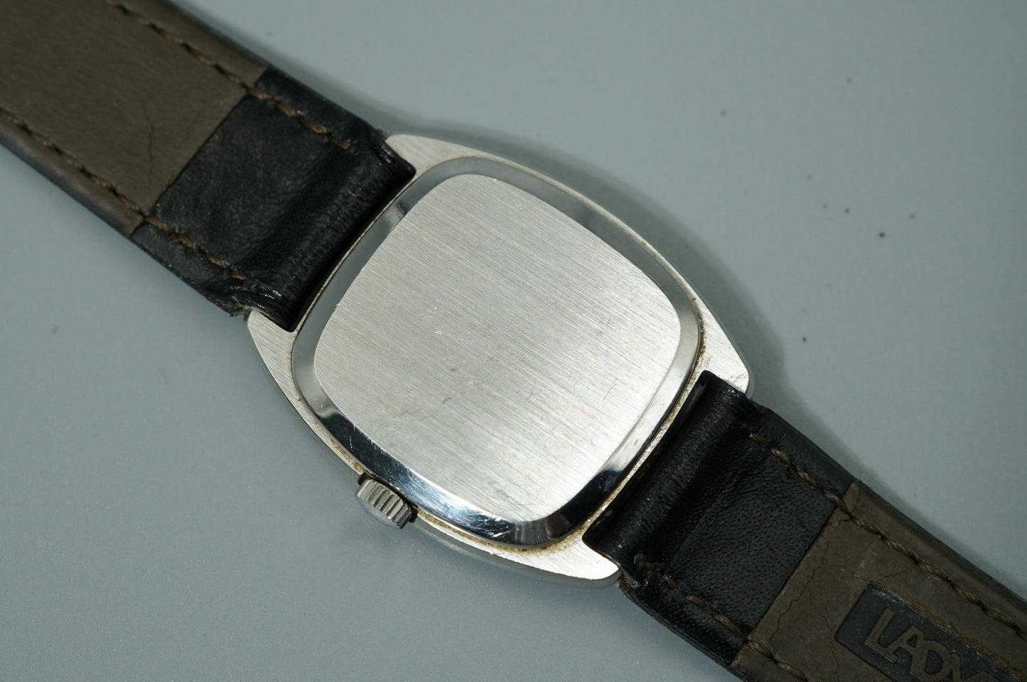 N MINT Vintage 1970 OMEGA De Ville Cal.625 Hand Winding Silver 25mm Women Watch