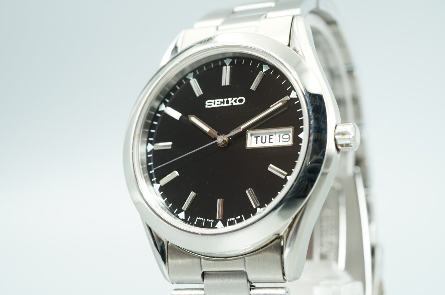 *Exc+5* Vintage1997 SEIKO 7N43-9080 Quartz Black Dial Round 37mm Mens Watch