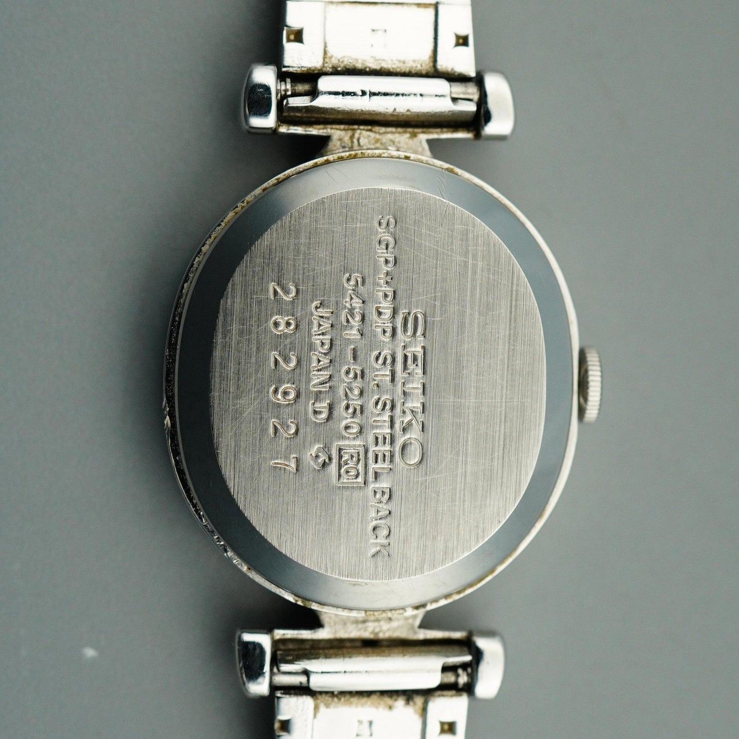 *NEAR MINT* Vintage SEIKO 5421-5250 Qz White Dial Oval 18mm Women Watch