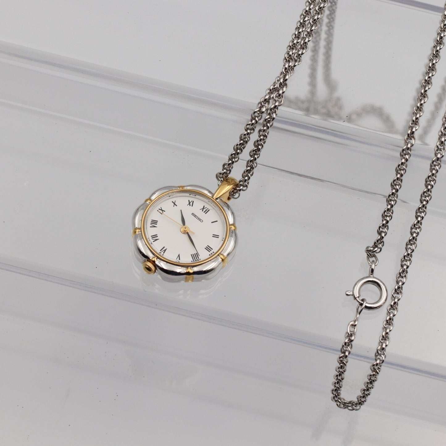 *Exc+5* Vintage SEIKO 1F21-0A10 Quartz White Dial Round 20mm Women Watch JAPAN